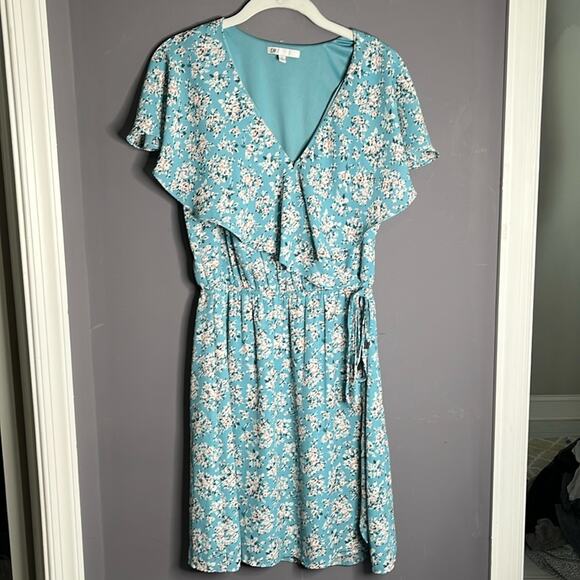 DR2 Blue and White Floral Print Wrap Dress With Ruffles Size Small - Picture 9 of 9